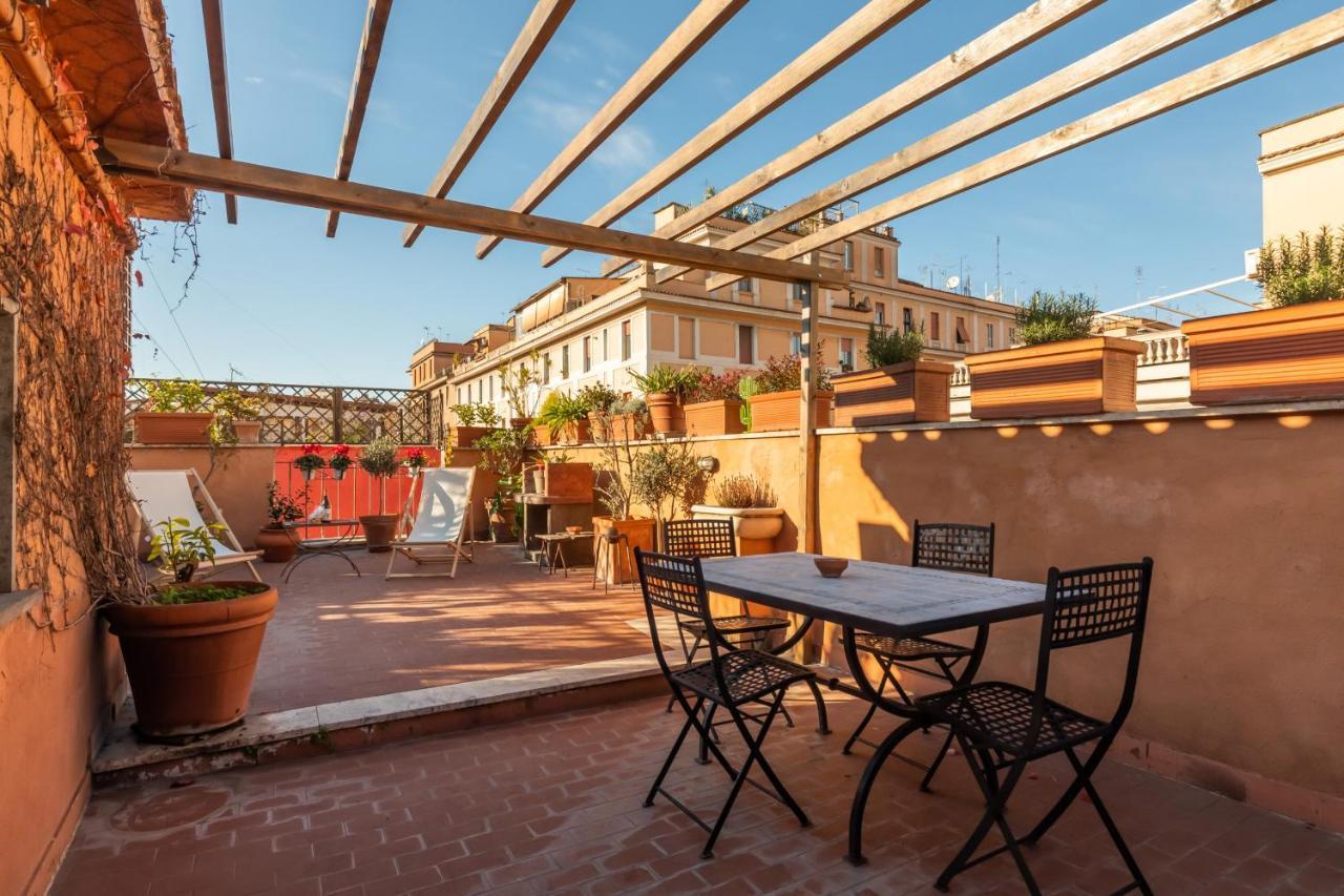 Bright And Comfy Terraced Apartment In Trastevere 로마 외부 사진