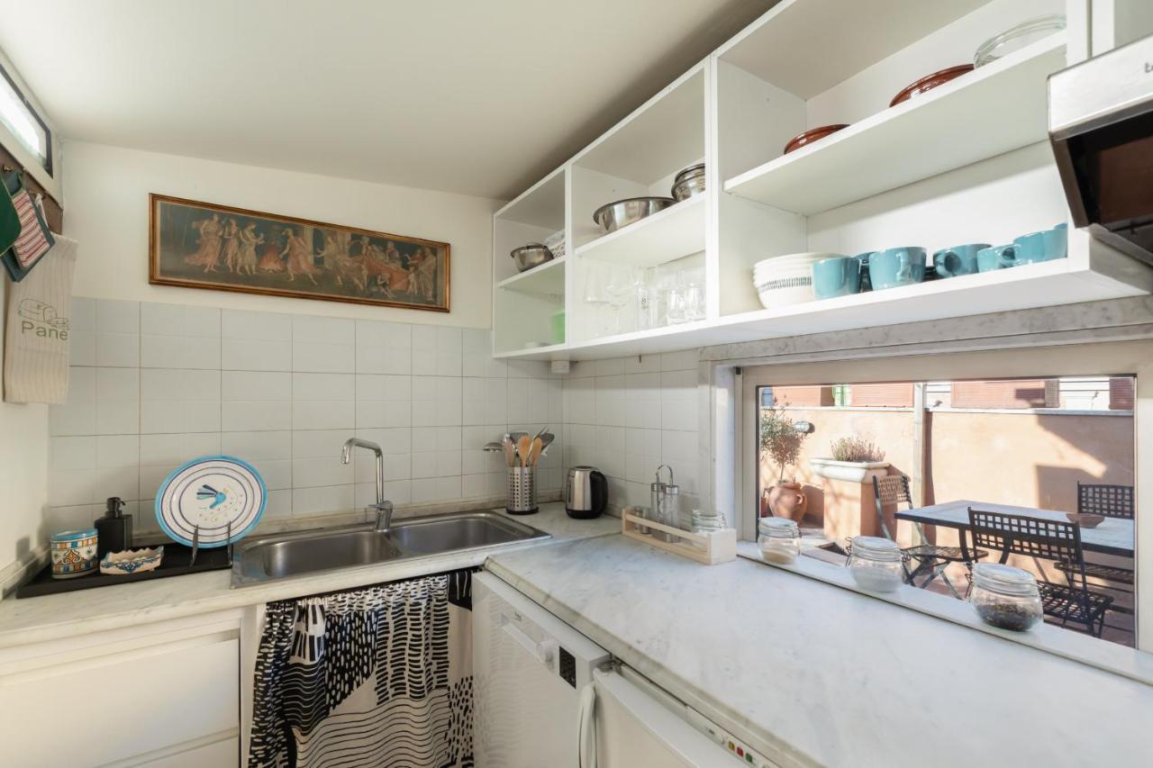 Bright And Comfy Terraced Apartment In Trastevere 로마 외부 사진