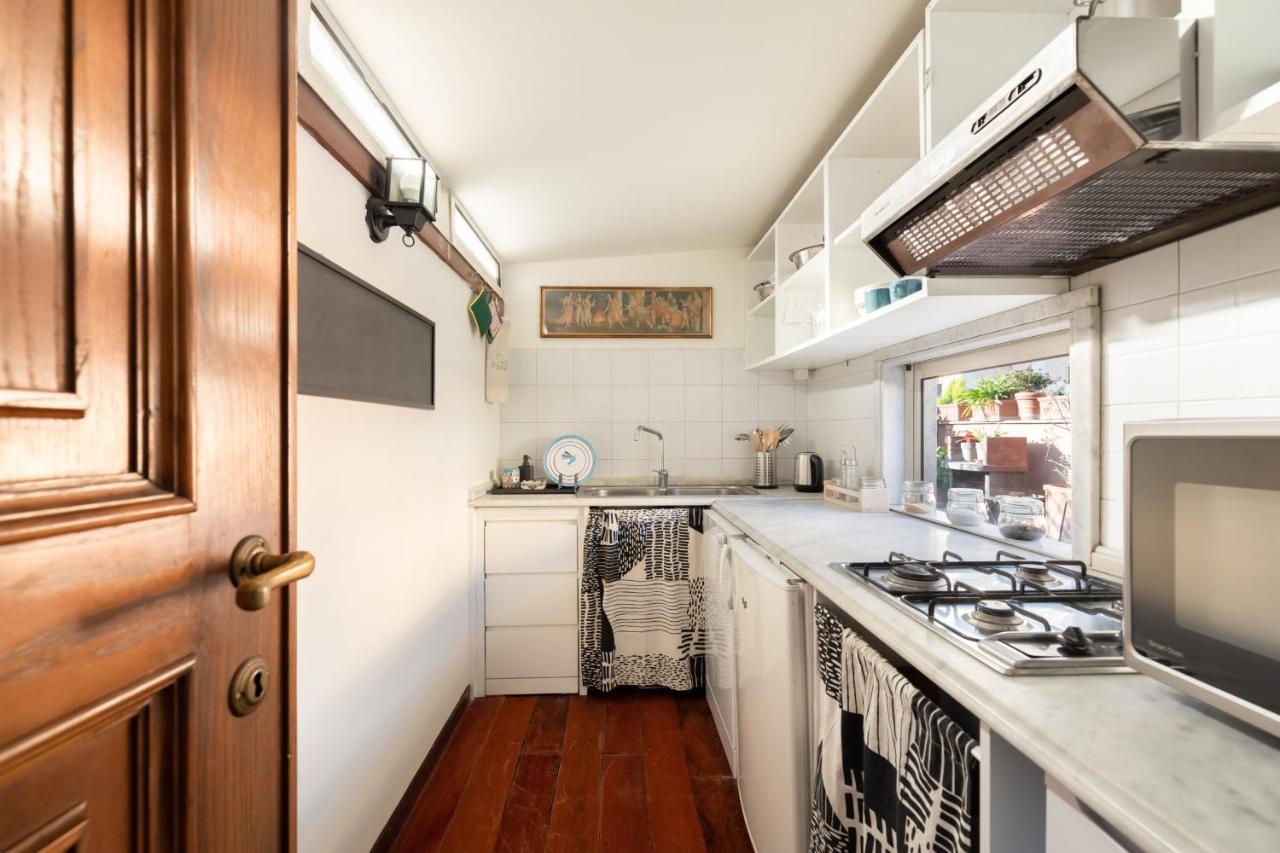 Bright And Comfy Terraced Apartment In Trastevere 로마 외부 사진